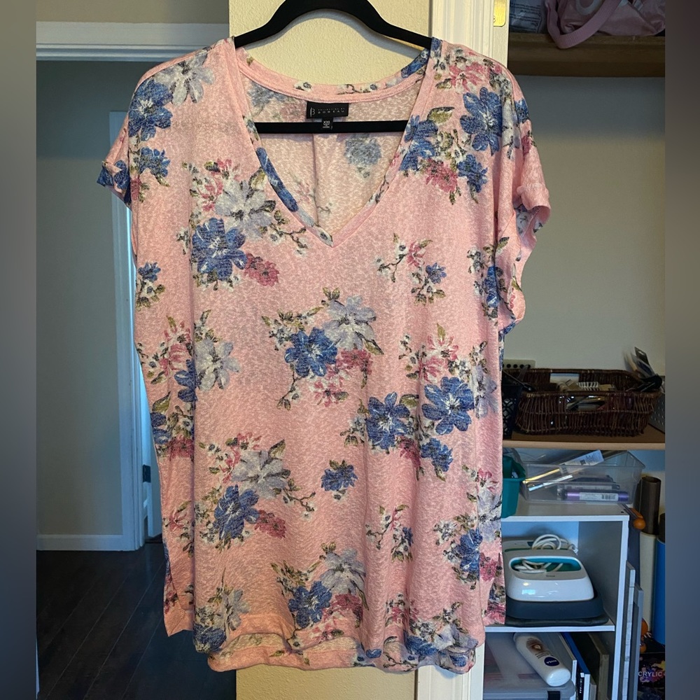 Incredible soft pink floral shirt size XXL